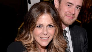 Colin Hanks on Step-Mom Rita Wilson's Health: 'She's Cancer Free'