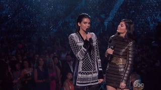 Kendall and Kylie Jenner Booed at the 'BBMA's'!