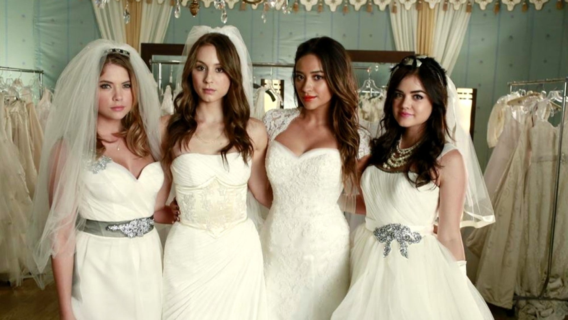 Exclusive Pretty Little Liars New Time Jump Looks Wedding Gowns More Fashion Secrets Entertainment Tonight
