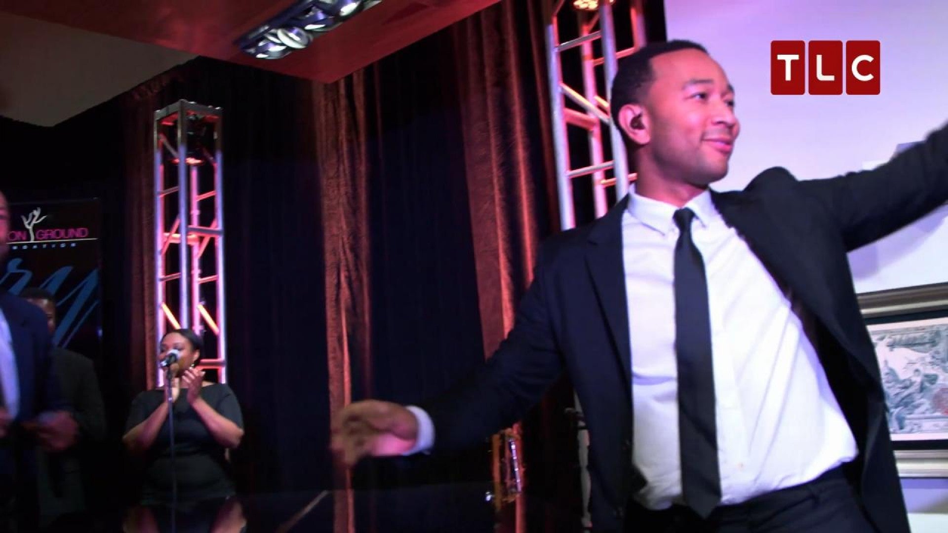 Exclusive Cake Boss Watch John Legend And Common Accept An Amazing Selma Inspired Cake Entertainment Tonight