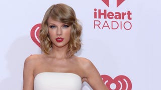 Taylor Swift Is Dressed as a Teletubby in Hilarious Halloween Costume Throwback