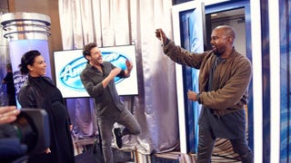 Kanye West Crashes 'American Idol' Auditions With Kim Kardashian in San Francisco