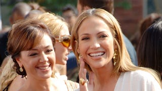 Leah Remini Claims Church of Scientology Tried To Recruit Jennifer Lopez