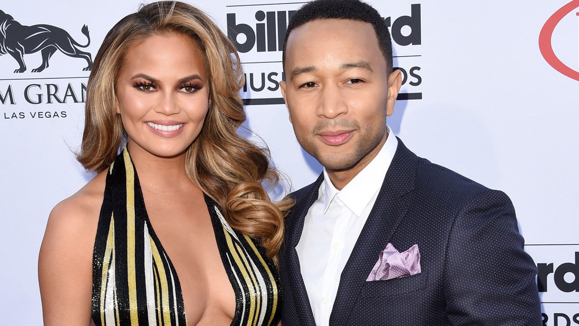 Chrissy Teigen And John Legend Are Expecting A Baby Entertainment Tonight