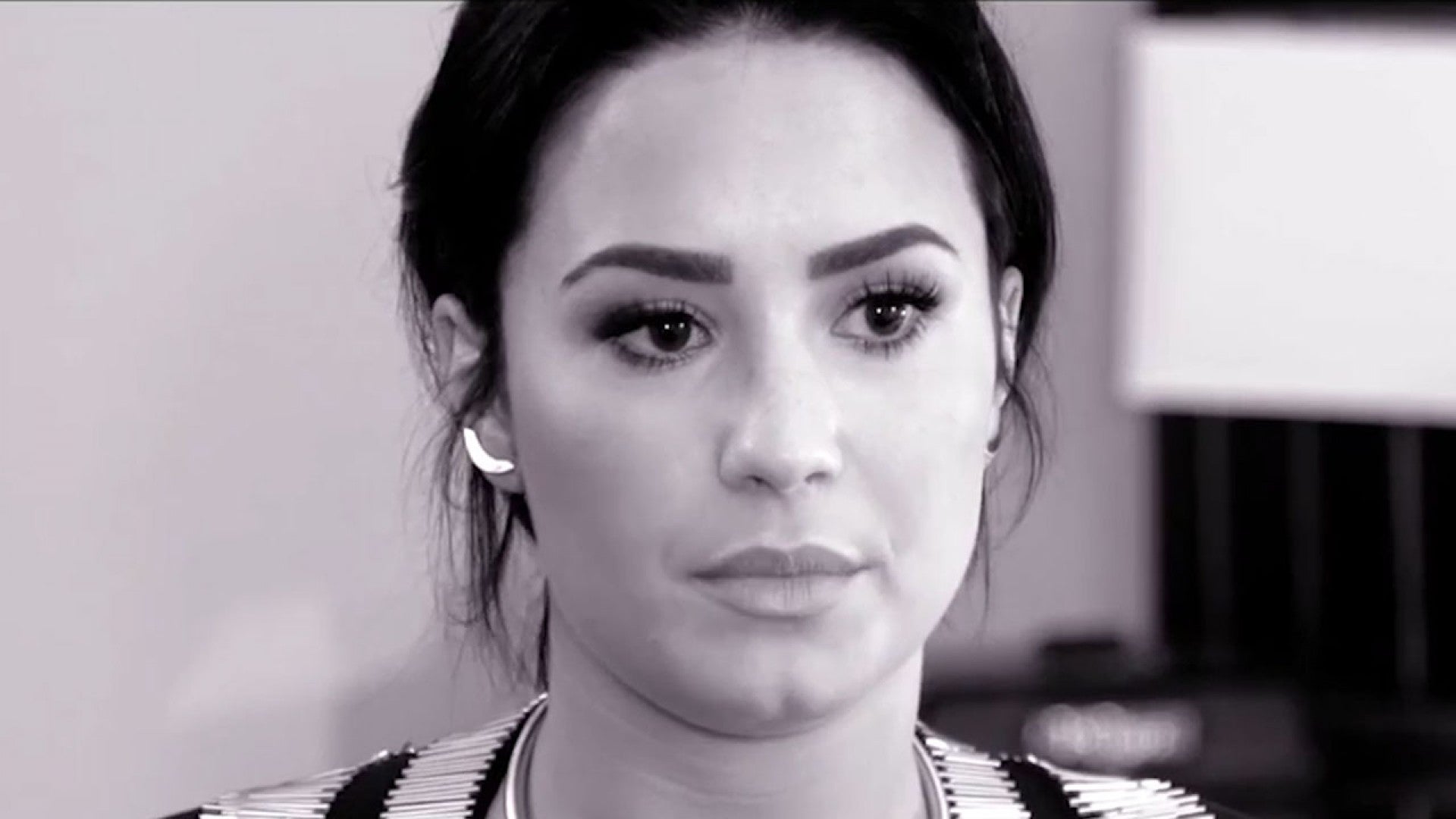 Demi Lovato Opens Up About Her Abusive Father I Was Very Conflicted When He Passed Entertainment Tonight 4 years ago4 years ago. demi lovato opens up about strained relationship with her abusive father