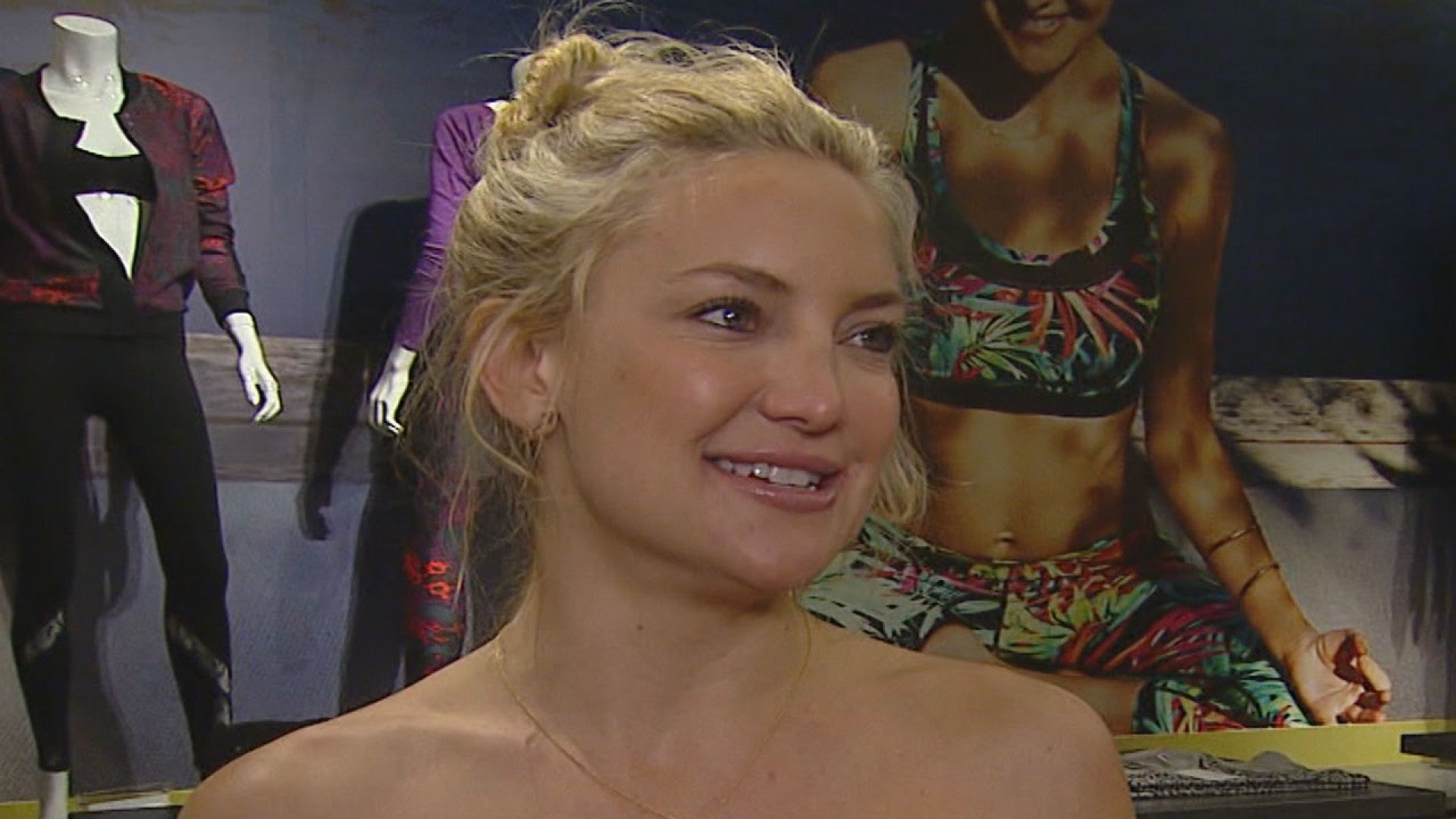 Even Kate Hudson S Son Realizes How Young She Looks Entertainment Tonight