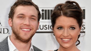 Phillip Phillips Marries Longtime Girlfriend Hannah Blackwell