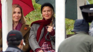Renee Zellweger Spotted in Costume on 'Bridget Jones's Baby' Set -- See The Pic