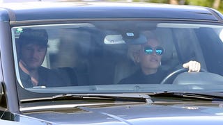 Blake Shelton and Gwen Stefani Carpool to Work Post-Thanksgiving!