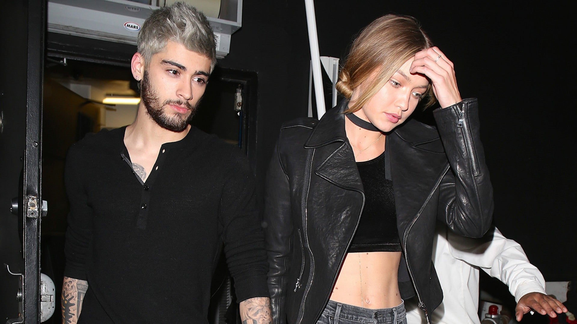 It S Official Gigi Hadid And Zayn Malik Step Out Holding Hands Confirm They Re Dating Entertainment Tonight Hadid and malik were first linked toward the end of 2015. zayn malik and gigi hadid make it official see the hand holding pic