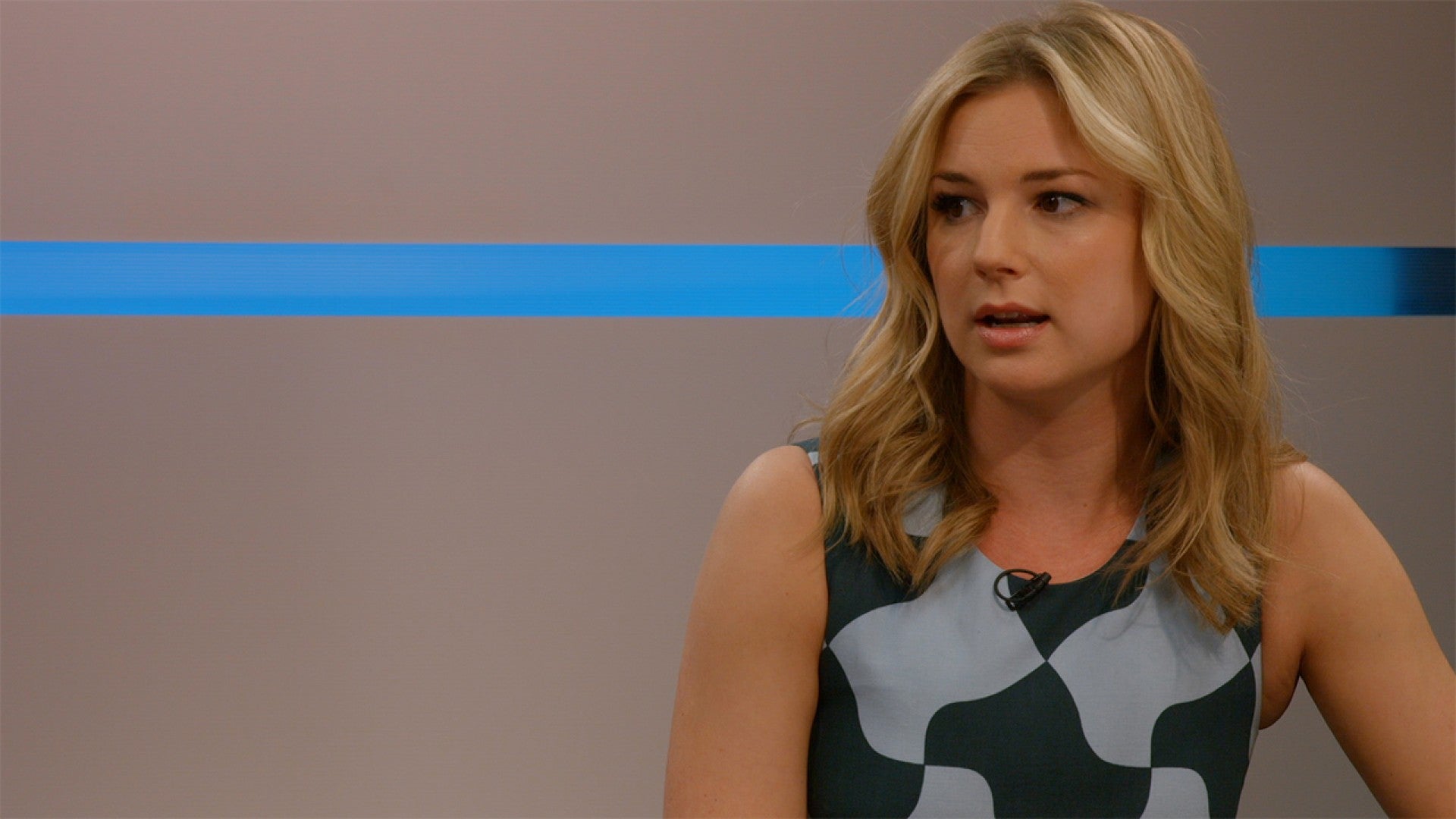 Emily VanCamp Teases Captain America Romance and Scarlet Witch Fight in  'Civil War'