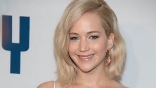 Jennifer Lawrence Loves Seth Meyers, But Is Very Anti-Alien