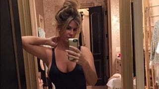 Kim Zolciak Flaunts Toned Body in Swimsuit Selfie, Opens Up About Plastic Surgery
