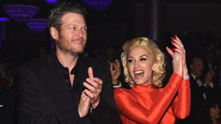 Blake Shelton Takes Home 'Blake' Sign From Girlfriend Gwen Stefani's Music Video