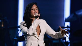 Demi Lovato's Tribute to Lionel Richie Will Leave You With Goosebumps