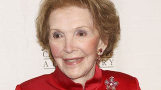 Hollywood and Politicians React to Nancy Reagan's Death