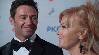 Hugh Jackman Celebrates 20th Wedding Anniversary With Adorable Throwback Pic