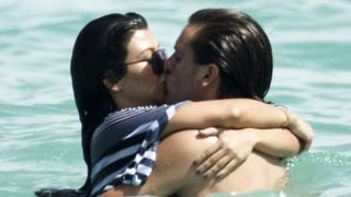 Scott Disick Wishes Kourtney Kardashian a Happy Birthday With Steamy Kissing Photo!