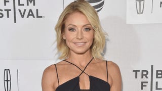 Kelly Ripa Jokes About Moving to California Amid Michael Strahan Drama