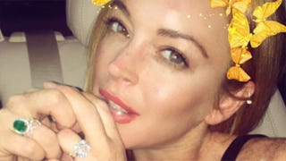 Lindsay Lohan Still Sporting Her Engagement Ring Despite Relationship Troubles