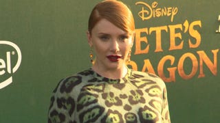 Bryce Dallas Howard Wears Dragon-Inspired Print Dress to 'Pete's Dragon' Premiere