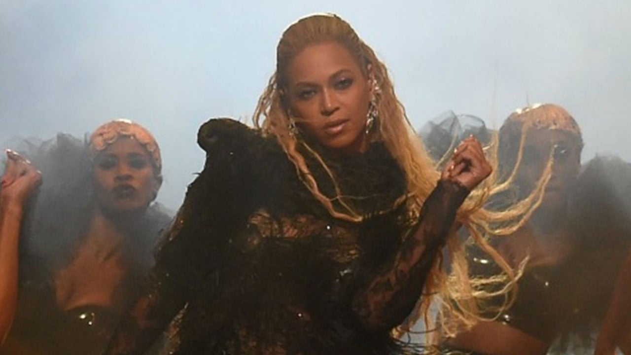 Beyonce Absolutely Slays the VMAs With Epic Medley Performance, Reminds ...