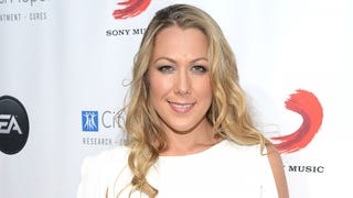 EXCLUSIVE: Colbie Caillat Wants To Elope With Fiance Justin Young