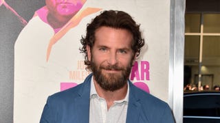 Bradley Cooper Shows Off Rugged Beard at 'War Dogs' Premiere