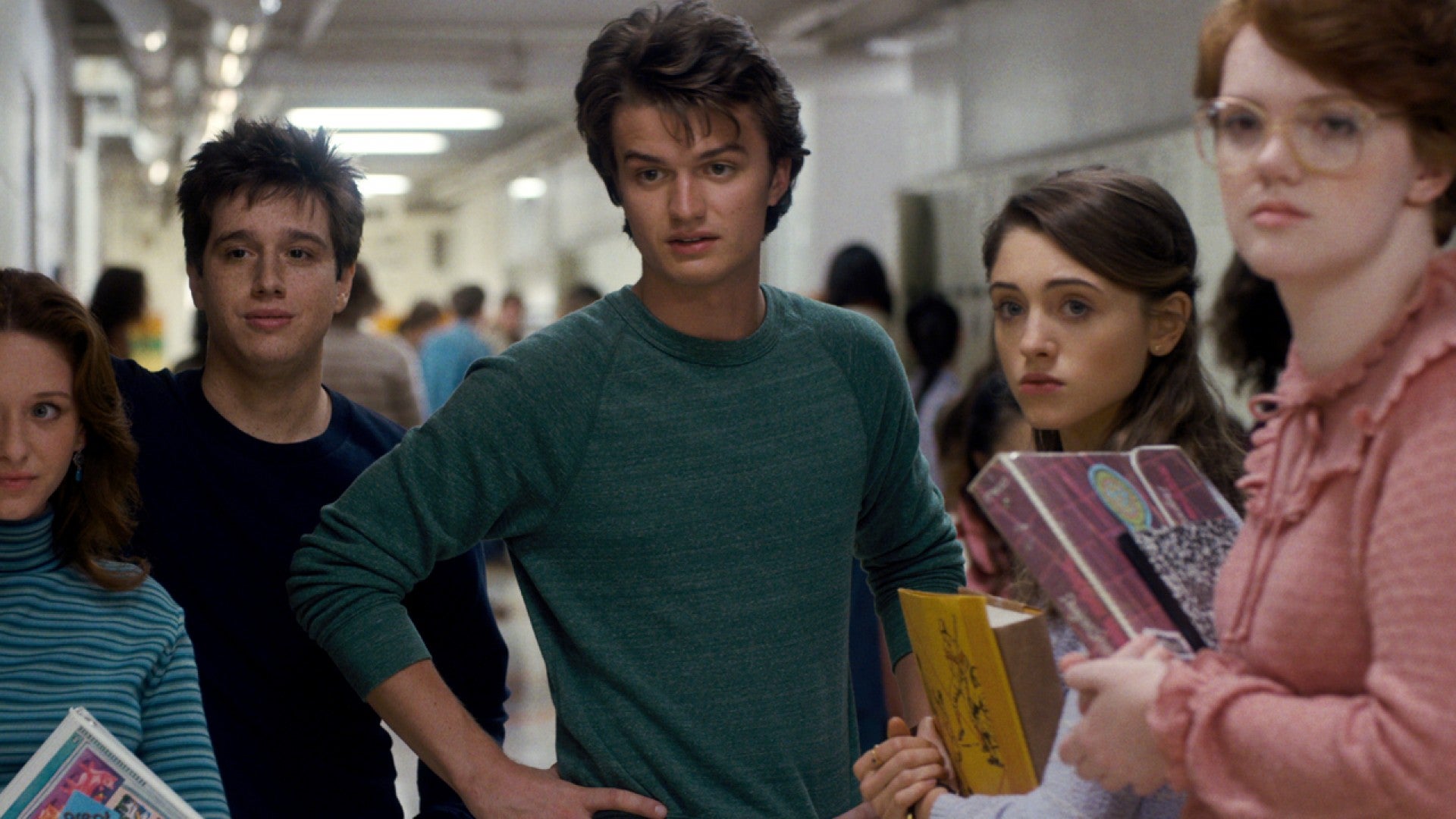 Exclusive Stranger Things Actor Joe Keery On Season 2 Steve S Hair And Justice For Barb Entertainment Tonight