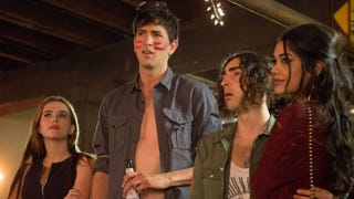 EXCLUSIVE: Zoey Deutch Stops Overachieving and Starts Partying in First 'Good Kids' Trailer