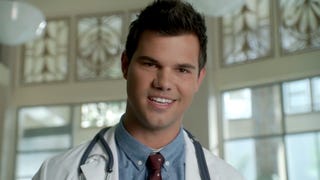 Taylor Lautner Teases Steamy 'Scream Queens' Sex Scene