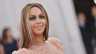 Beyonce Debuts New Holiday Merch