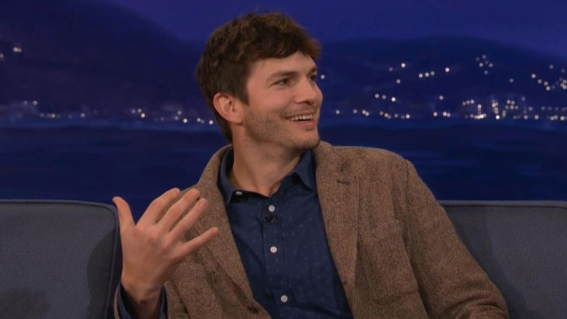 Ashton Kutcher And Mila Kunis Reveal Name Of Baby No 2 See What They Picked Entertainment Tonight