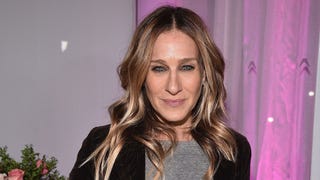 Sarah Jessica Parker Talks Quitting Twitter and Parenting as a Celebrity