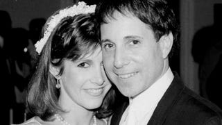 Paul Simon Remembers Ex-Wife Carrie Fisher in Touching Tribute: 'It's Too Soon'