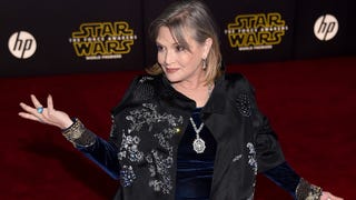 Carrie Fisher Suffers Massive Heart Attack