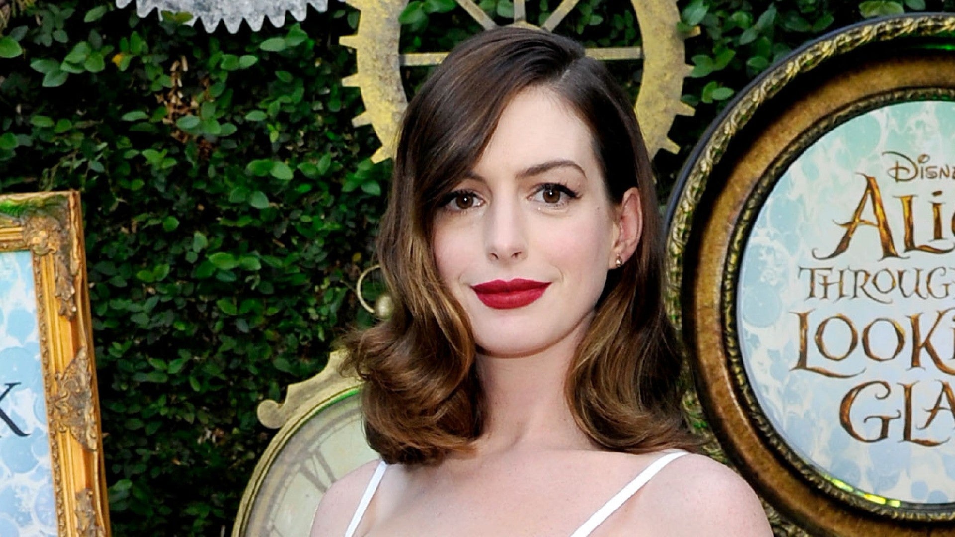 Anne Hathaway Flaunts Sexy Cleavage-Baring Dress -- See the Pic!