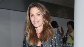 Cindy Crawford Shares Stunning Pics From Beachy Getaway
