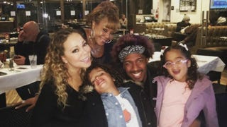 Mariah Carey Enjoys 'Family Dinner' With Ex Nick Cannon