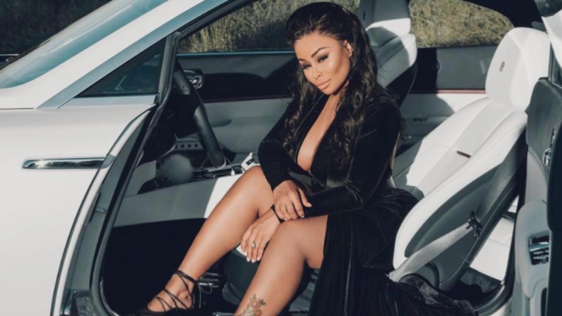 Blac Chyna Twerks For Rob Kardashian Continues Her Post Baby