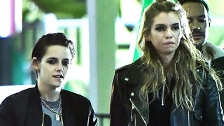 Kristen Stewart and Stella Maxwell Enjoy Date Night at Knott's Berry Farm