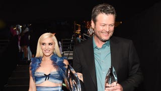 Blake Shelton Wins Big at People's Choice Awards, Thanks Gwen Stefani in Speech