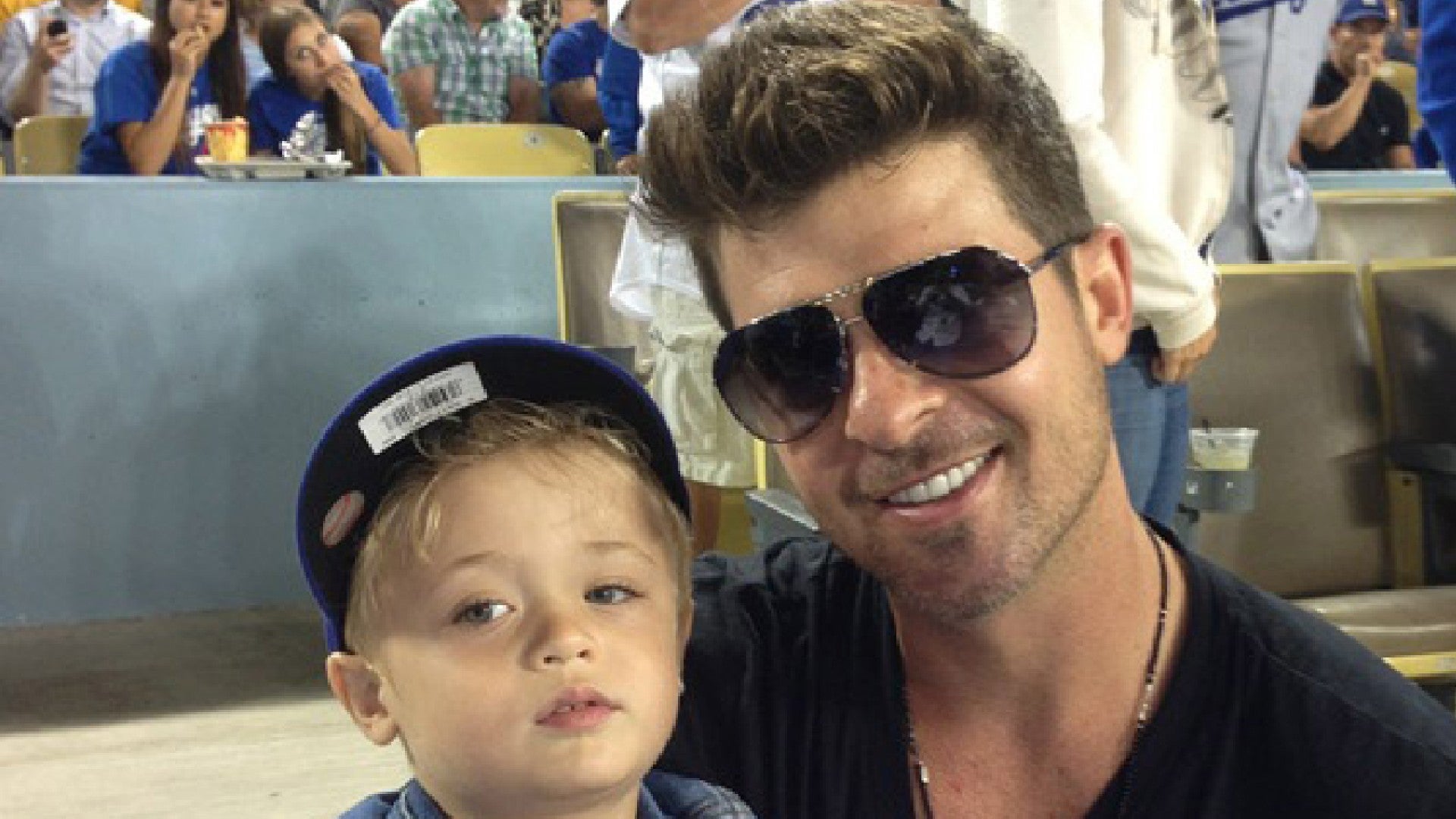 Robin Thicke Cleared Of Wrongdoing In Child Abuse Accusations Source Says Entertainment Tonight