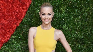 Watch Jaime King's Son Leo Adorably Take His First Steps!