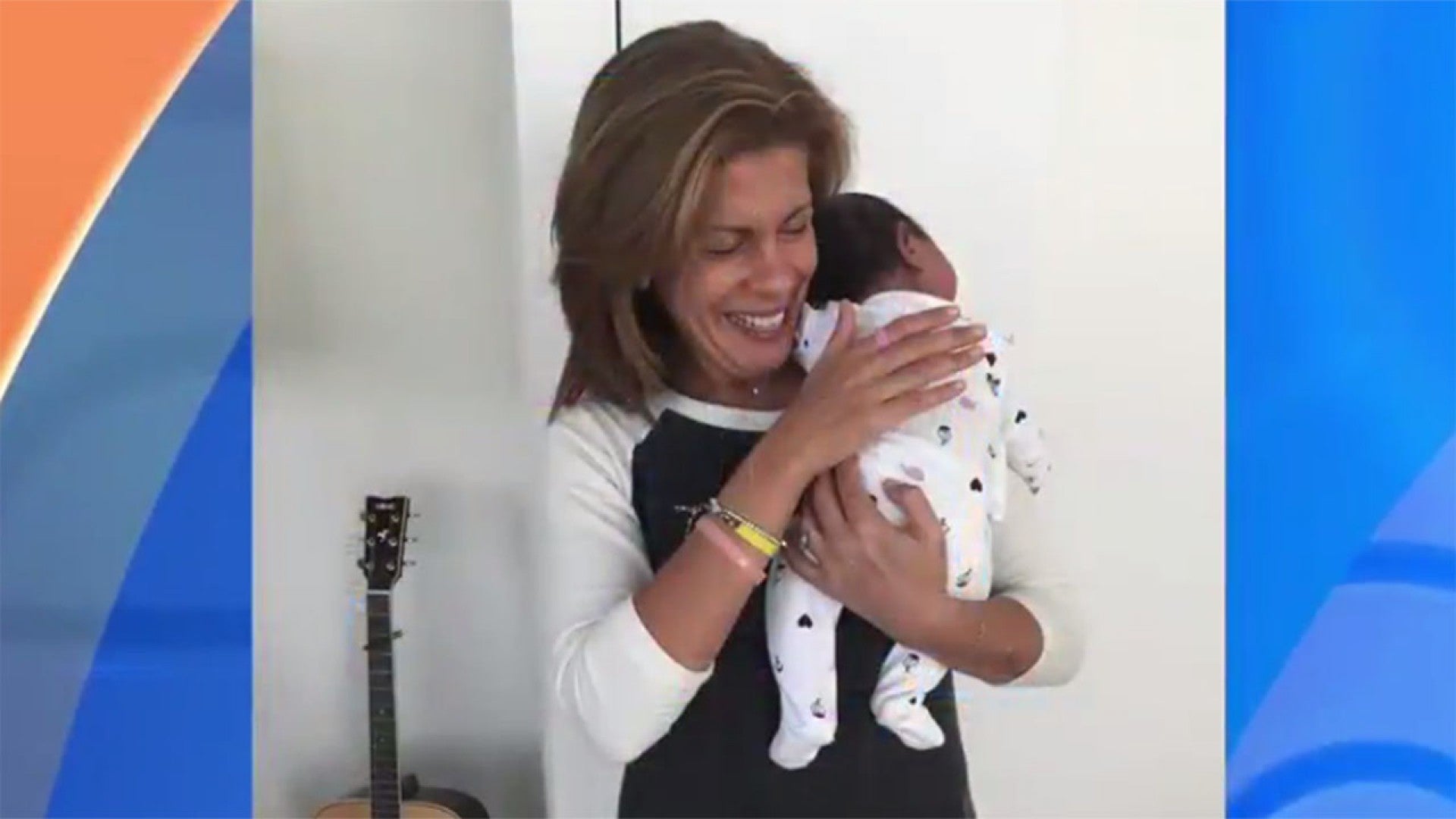 Hoda Kotb Announces She's Adopted a Baby Girl on 'Today' Show: 'She is the  Love of My Life'