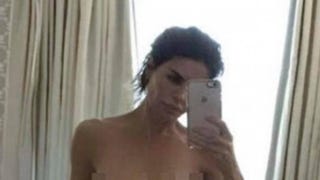 Lisa Rinna Flaunts Her Figure in Completely Nude Selfie -- See the Sexy Pic!