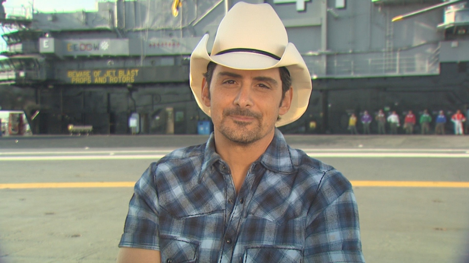 Exclusive Brad Paisley Fights For Better Treatment Of Us Veterans On New Song We Have To Make This Right Entertainment Tonight