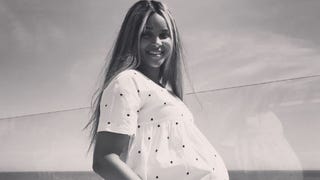 Ciara Is Ready to Pop in New Makeup-Free Maternity Pics