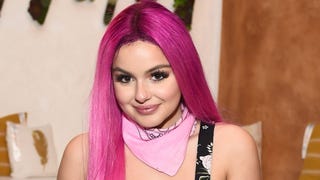 Ariel Winter Channels Kylie Jenner, Debuts New Hot Pink Hair