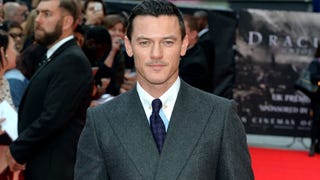 Luke Evans Shows Off His Totally Ripped Arms During Intense Workout